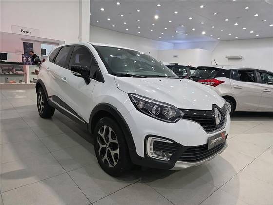RENAULT CAPTUR 1.6 16V SCE FLEX INTENSE X-TRONIC RENAULT CAPTUR 1.6 16V SCE FLEX INTENSE X-TRONIC